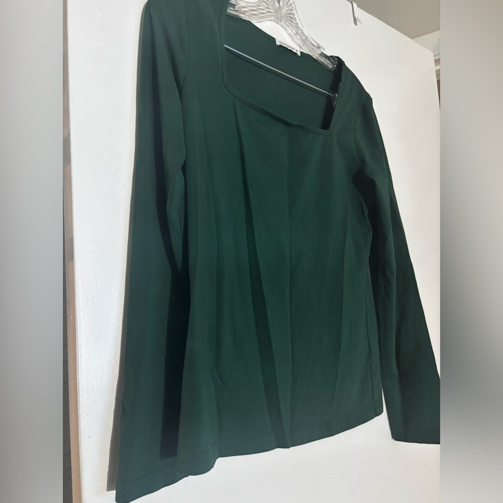 Elegant Green Women's Top